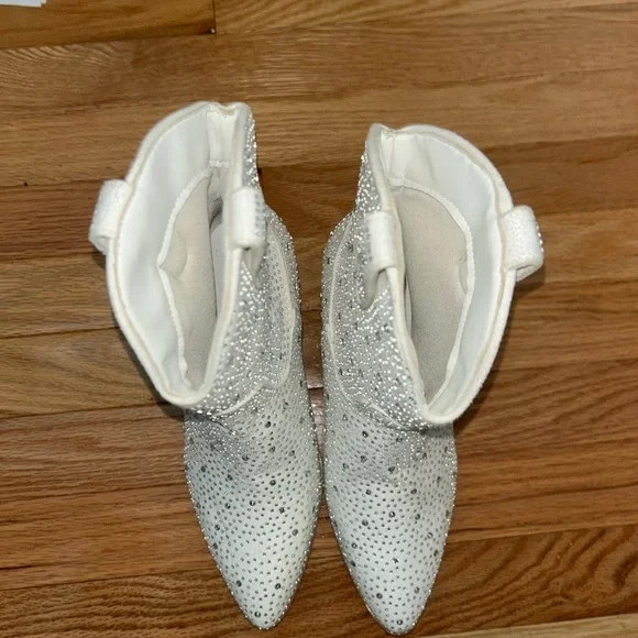 White Rhinestone Cowboy Boots - Picture 2 of 5